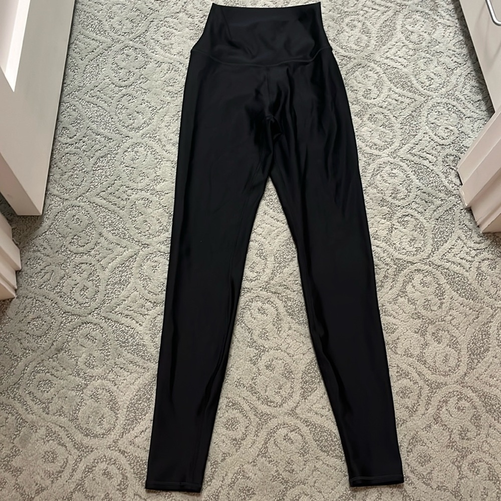 Women’s AlO leggings